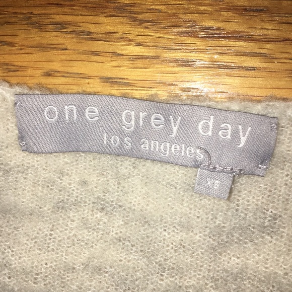 One Grey Day Los Angeles Cole Distressed Wool Pullover - Picture 7 of 11